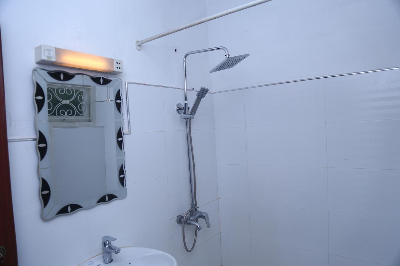 Nilani Hotel Ратнапура Екстериор снимка